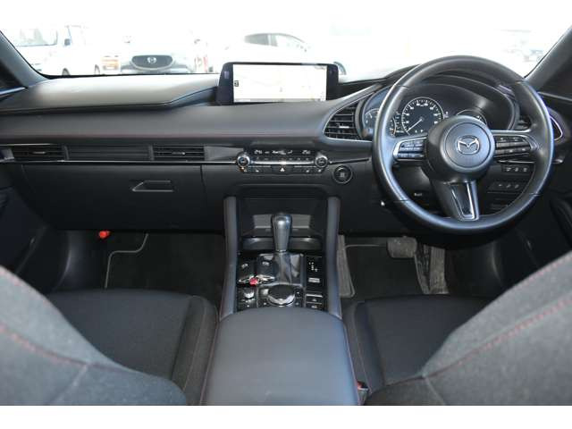 MAZDA3ファストバック2.0 20S ブラックトーンエディション 4WD