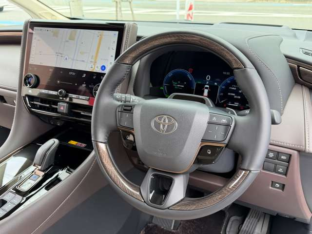12.3�C���`TFT�J���[���[�^�[&�}���`�C���t�H���[�V�����f�B�X�v���C(�J�W���A���E�X�}�[�g�E�X�|�[�e�B�[�ƕ\����ύX�ł��܂�)