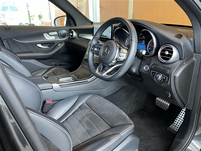 GLC220d 4マチック AMGライン 4WD