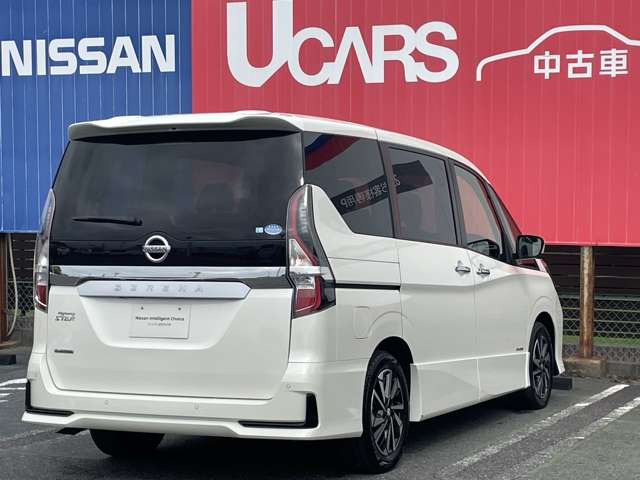 セレナ2.0 ハイウェイスターV