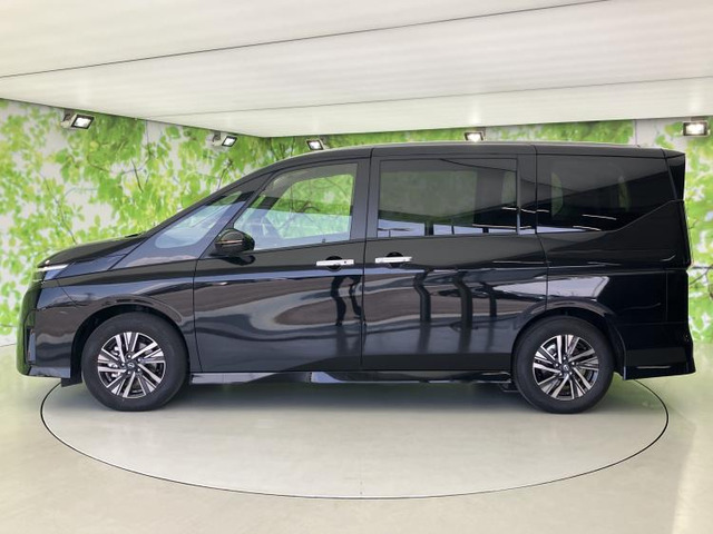 セレナ1.4 e-POWER ハイウェイスターV 90周年記念車