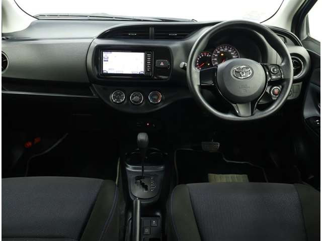 ヴィッツ1.3 F LEDエディション