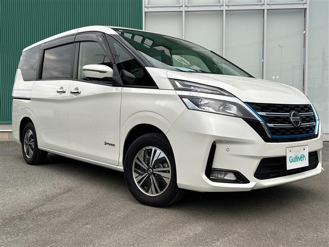 セレナ1.2 e-POWER XV