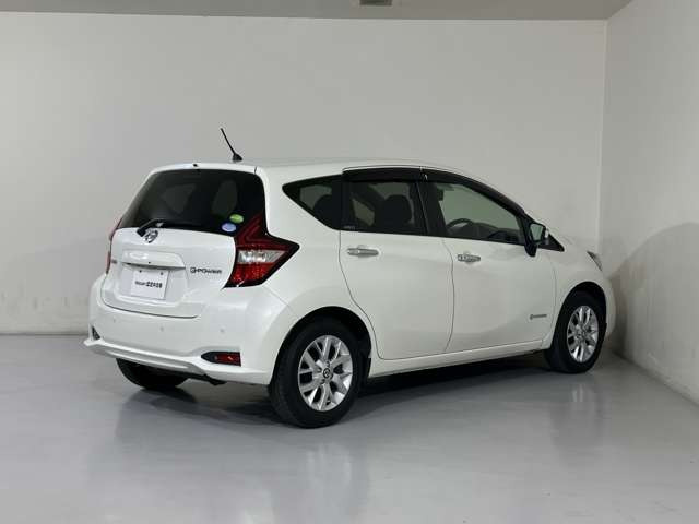 ノート1.2 e-POWER X FOUR Vセレクション 4WD