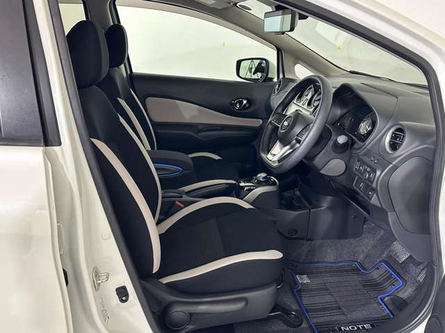 ノート1.2 e-POWER X FOUR Vセレクション 4WD