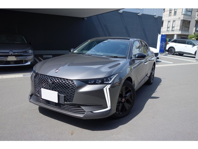 DS4パフォーマンス ライン E-TENSE