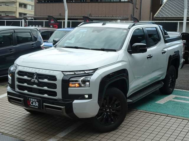 トライトン2.4 GSR ディーゼル 4WD