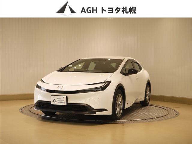 プリウス1.8 X E-Four 4WD