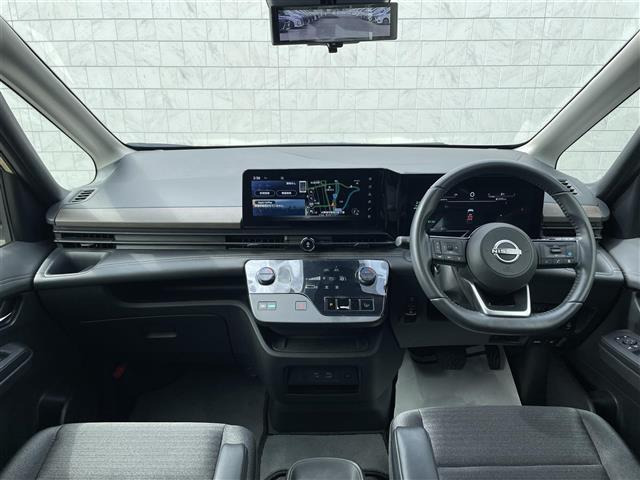 セレナ1.4 e-POWER ハイウェイスターV