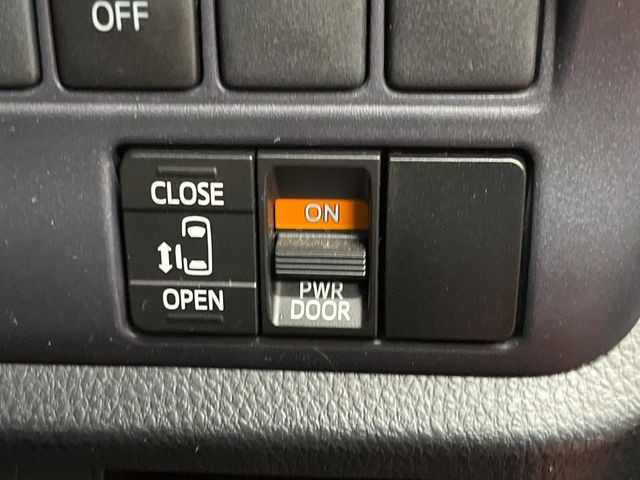 ヴォクシー2.0 X