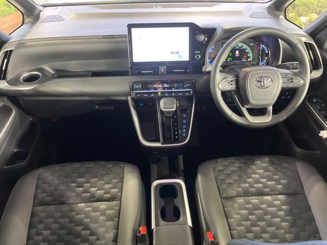 ヴォクシー1.8 ハイブリッド S-Z