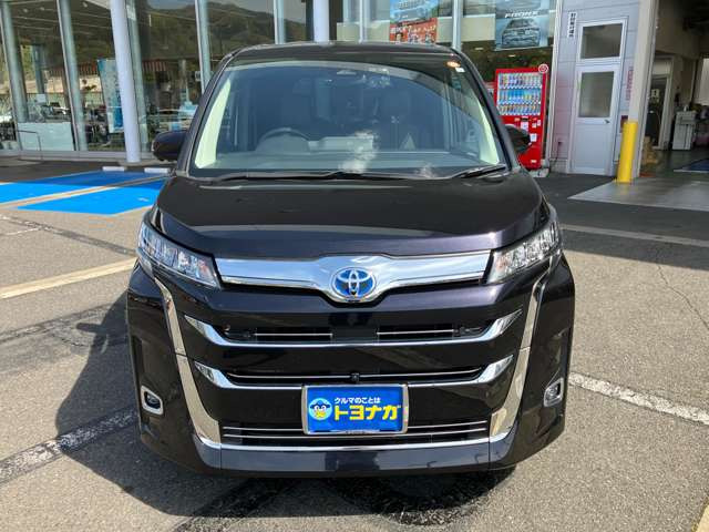 ノア1.8 ハイブリッド Z E-Four 4WD