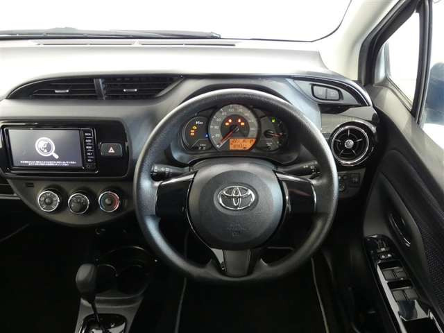 ヴィッツ1.0 F セーフティ エディションII