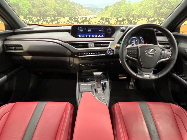 UX250h Fスポーツ