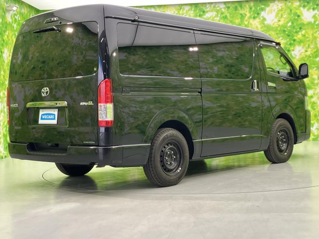 ハイエースバン