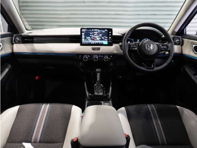 ヴェゼル1.5 e:HEV Z プレイパッケージ