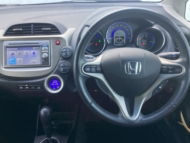 フィットハイブリッド1.3 スマートセレクション