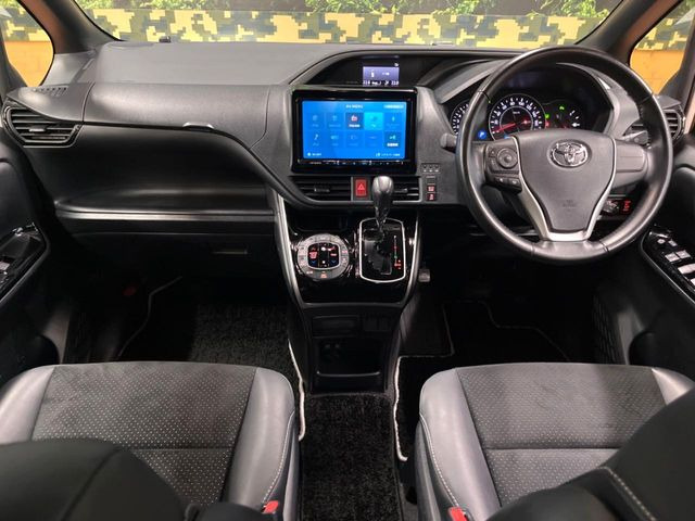 ヴォクシー2.0 ZS 煌III