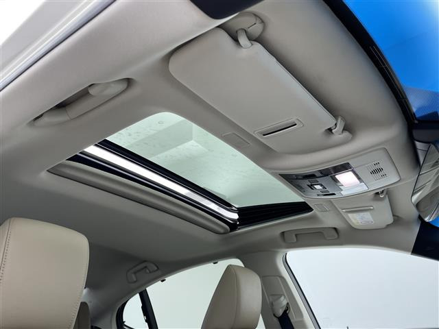 ES300h バージョンL