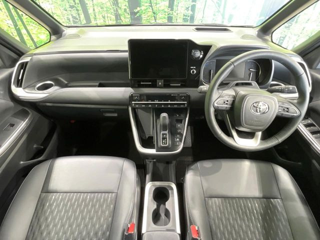 ノア1.8 ハイブリッド S-Z