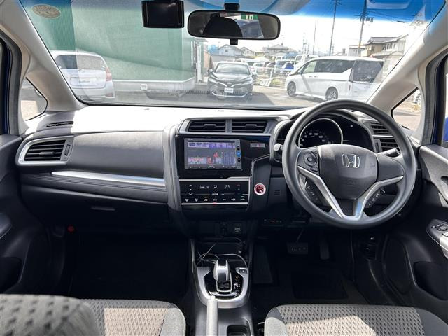 フィット1.5 ハイブリッド F