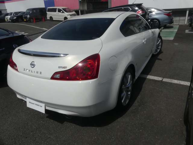 スカイラインクーペ3.7 370GT