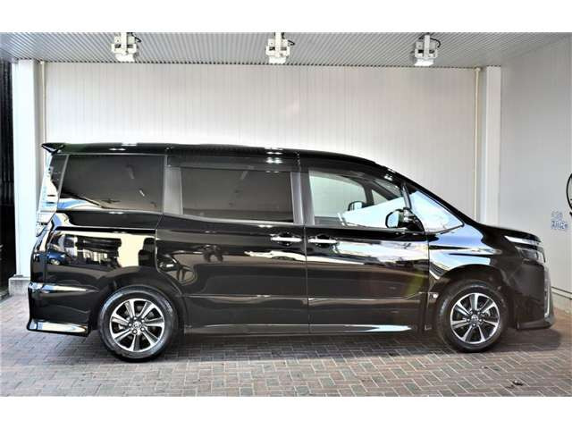 ヴォクシー2.0 ZS 煌III