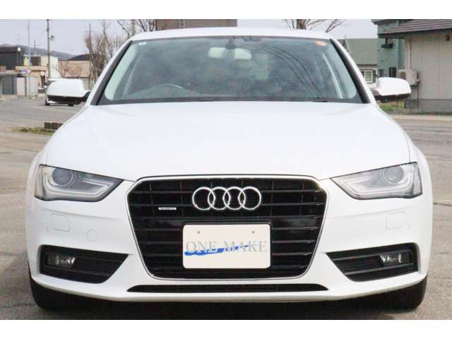 A42.0 TFSI クワトロ 4WD