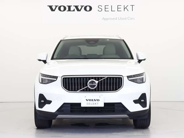 XC40ウルトラ B4 AWD 4WD