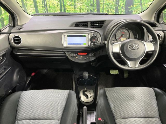 ヴィッツ1.3 F スマイルエディション