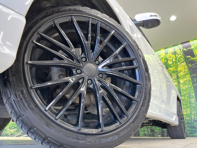 �y20�C���`�A���~�z�C�[���z�O�ςɃ}�b�`�����A���~�z�C�[���𑕒����Ă���܂��B�e��A���~�z�C�[����A�X�^�b�h���X�^�C�����戵�����Ă���܂��B���񂲑��k����������