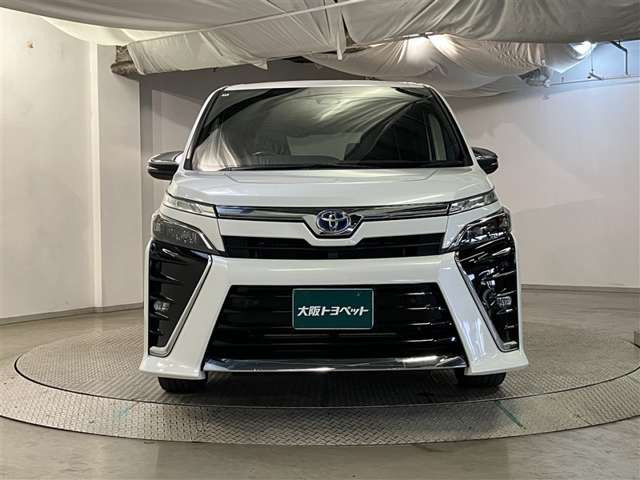 ヴォクシー1.8 ハイブリッド ZS 煌III