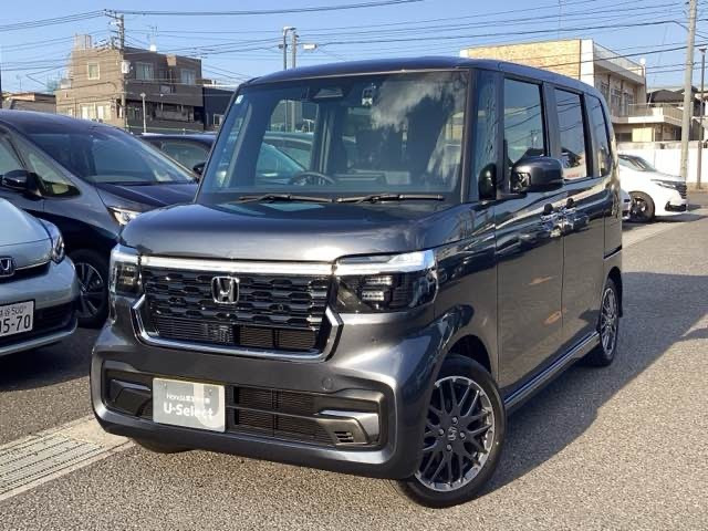 N-BOXカスタムターボ コーディネートスタイル モノトーン