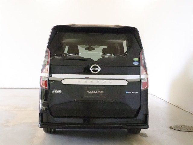 セレナ1.2 e-POWER ハイウェイスターV