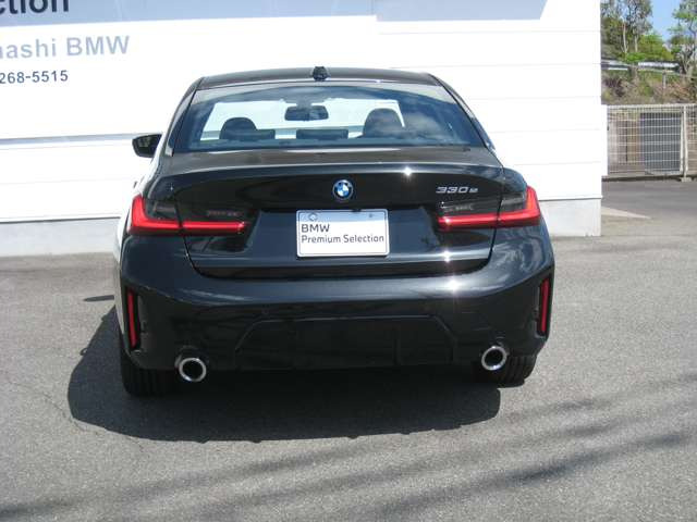 3シリーズセダン330e Mスポーツ