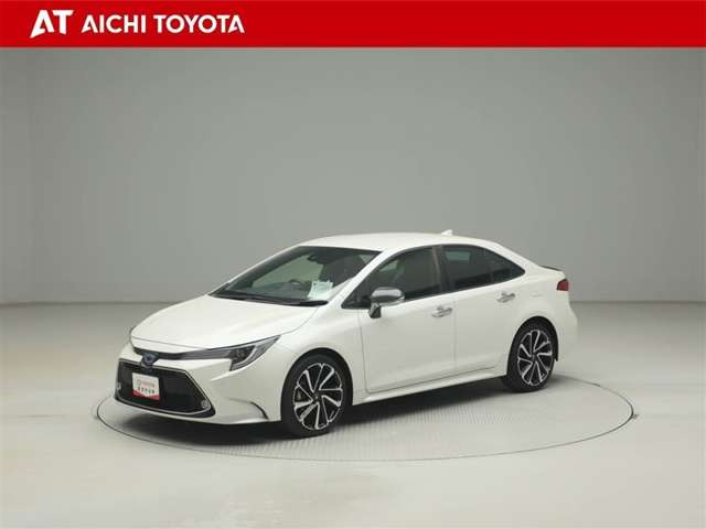 カローラ1.8 ハイブリッド W×B