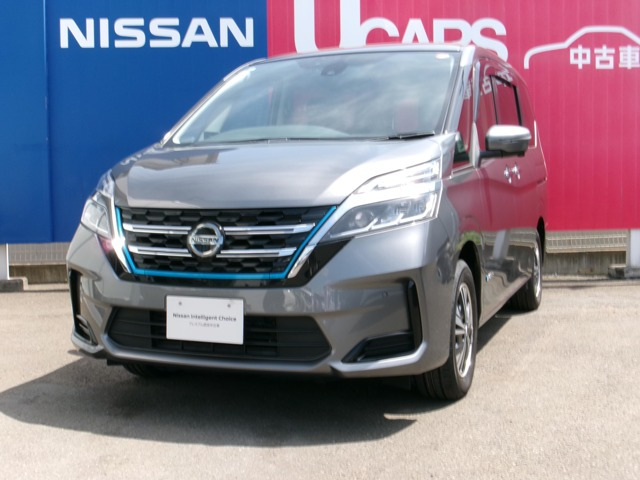 セレナ1.2 e-POWER XV