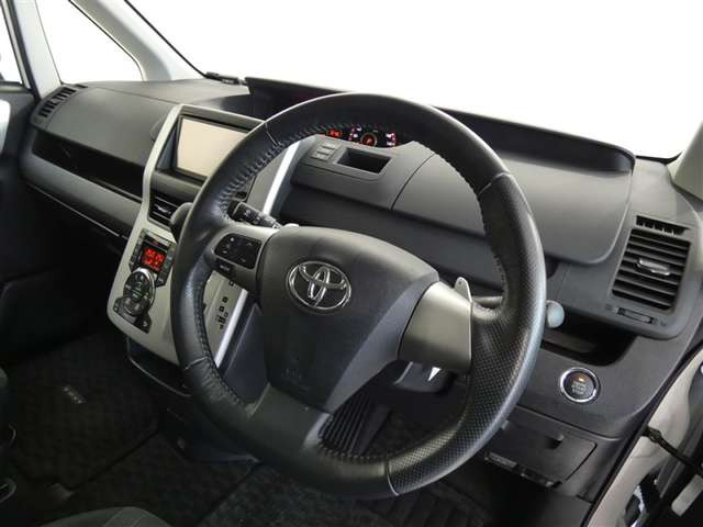 ヴォクシー2.0 ZS