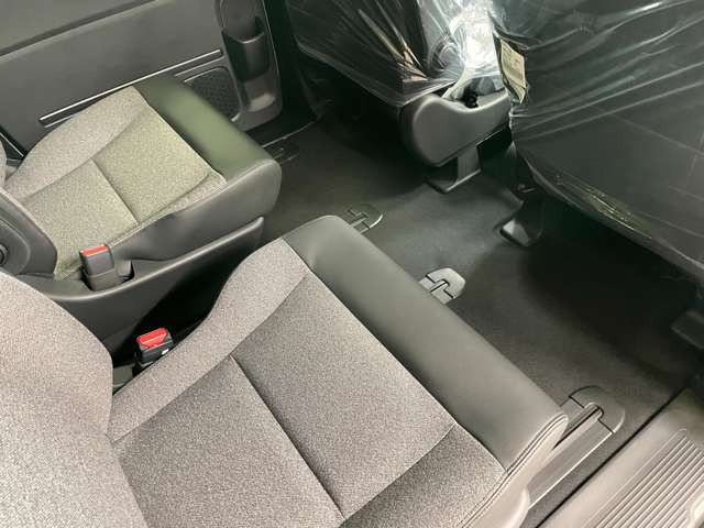 広々とした空間で、手軽にお荷物を出し入れ可能です!!