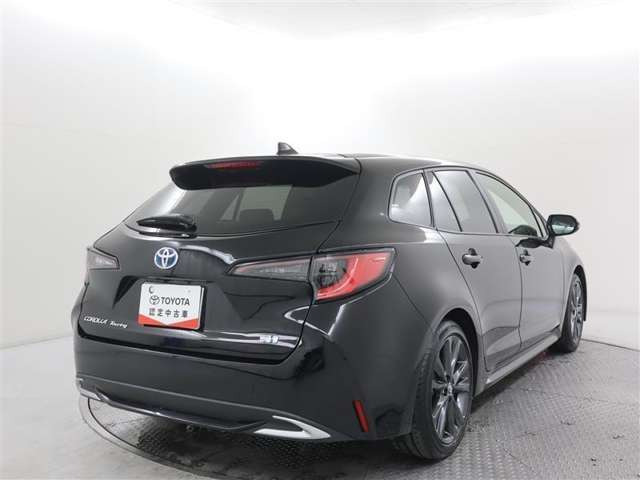 カローラツーリング1.8 ハイブリッド W×B