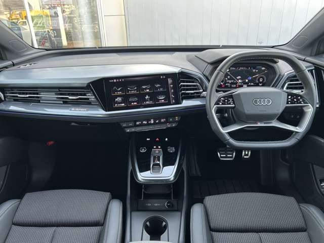 Q4 e-tron45 Sライン