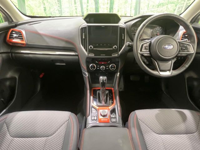 フォレスター2.5 エックスブレイク 4WD