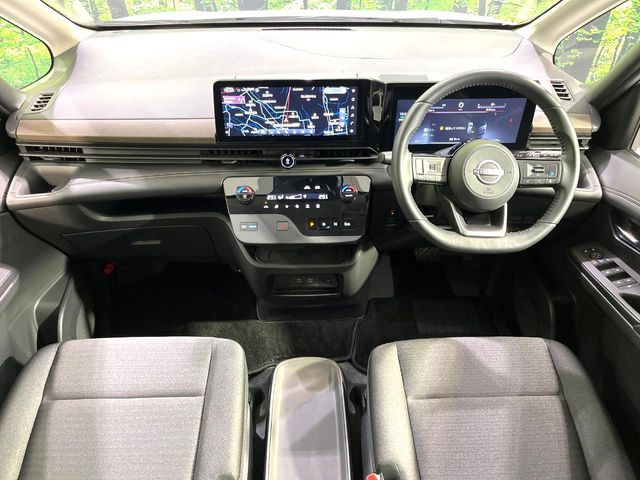 セレナ1.4 e-POWER ハイウェイスターV