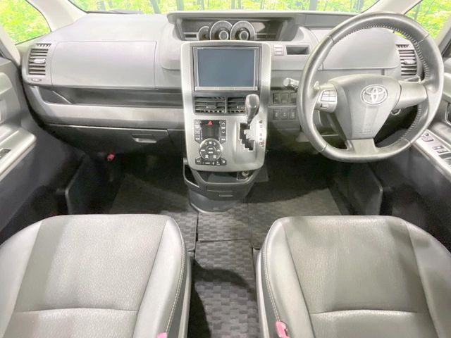 ヴォクシー2.0 ZS 煌Z