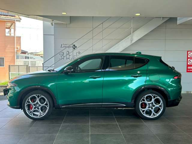 トナーレプラグインハイブリッド Q4 ヴェローチェ 4WD