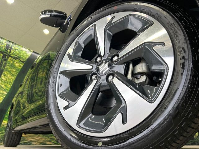 �y����16�C���`�A���~�z�C�[���z�O�ςɃ}�b�`���������A���~�z�C�[���𑕒����Ă���܂��B�e��ЊO�A���~�z�C�[����A�X�^�b�h���X�^�C�����戵�����Ă���܂��B���񂲑��k����������