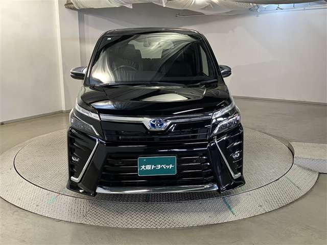 ヴォクシー1.8 ハイブリッド ZS 煌III