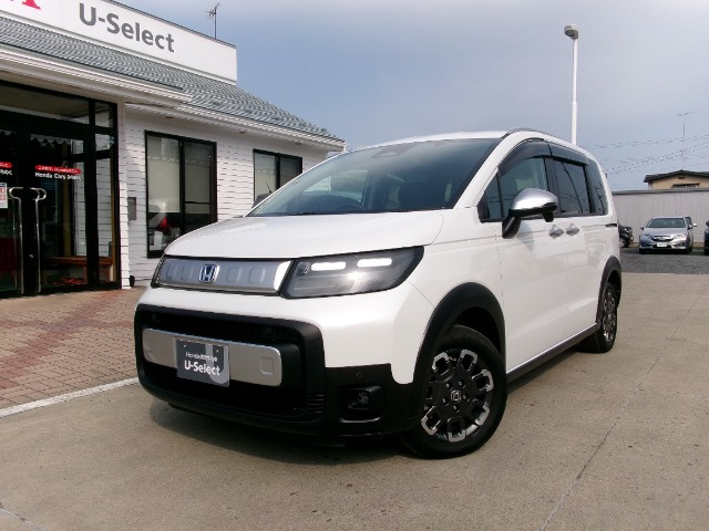 フリード1.5 e:HEV クロスター 4WD