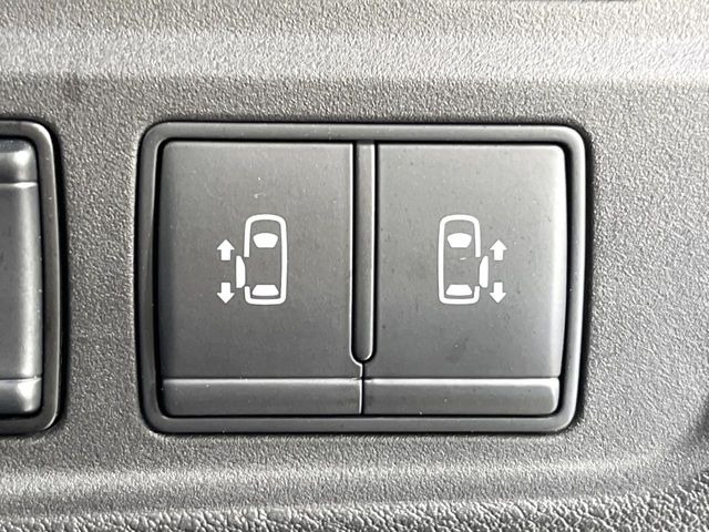 セレナ1.2 e-POWER ハイウェイスターV