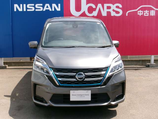 セレナ1.2 e-POWER XV